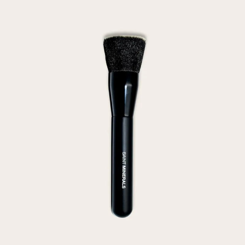 SAINT MINERALS Long Stem Kabuki Brush