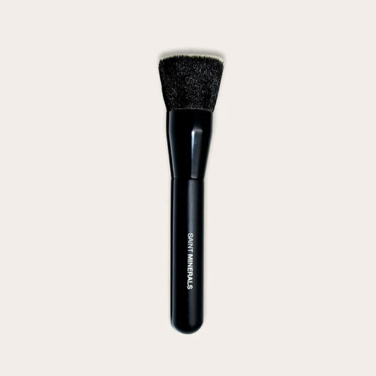 SAINT MINERALS Long Stem Kabuki Brush